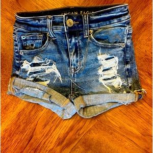 American Eagle distressed Jean shorts, size 000